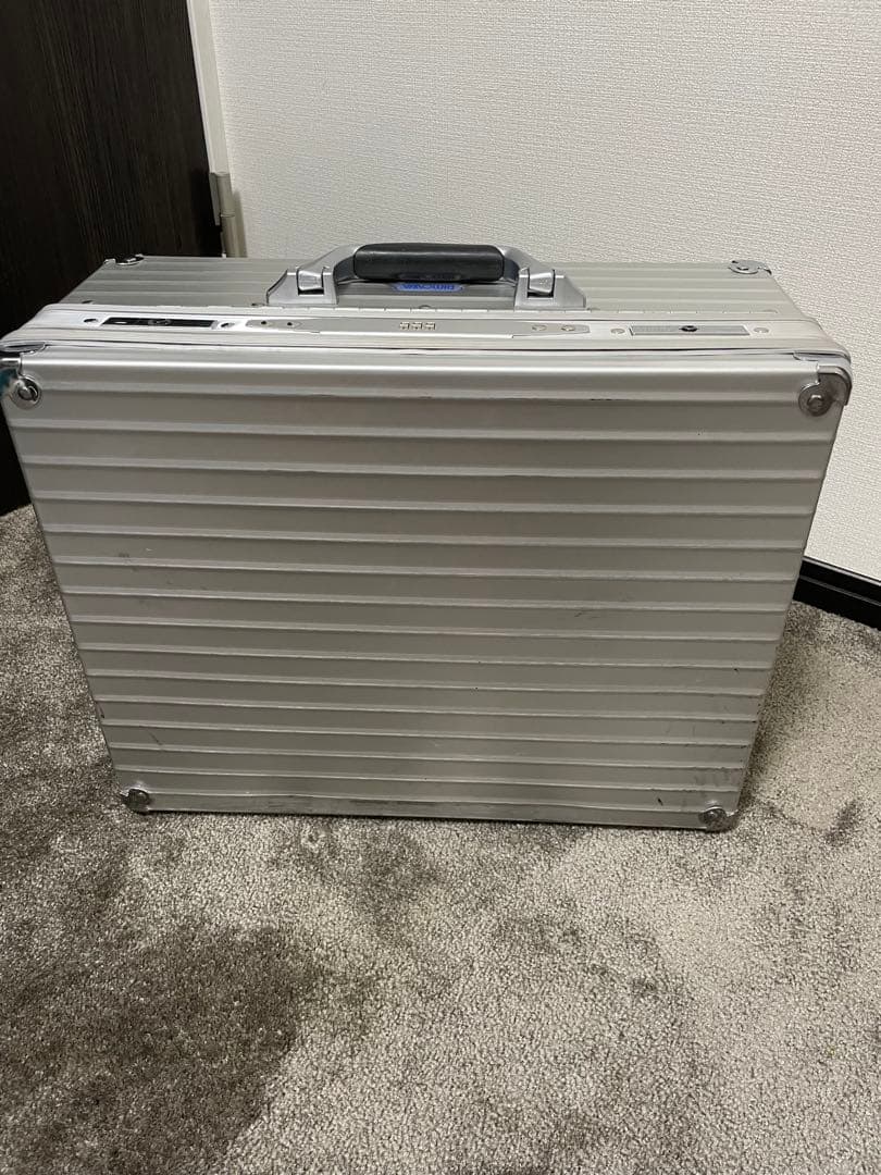 RIMOWA ケース