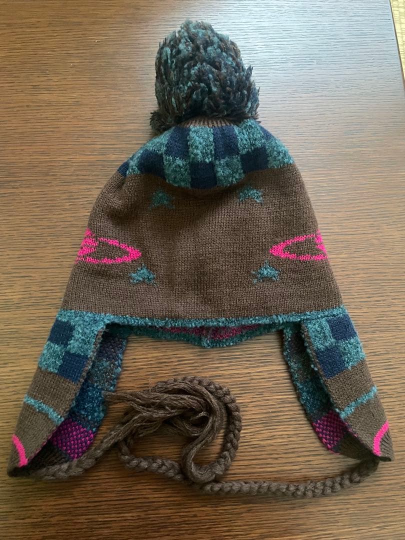 【Vivienne Westwood 耳当て付きニット帽子】