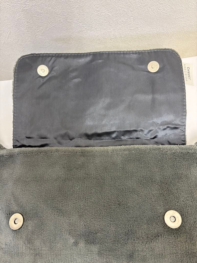 CHANEL グレー スエード ショルダーバッグ ノベルティ