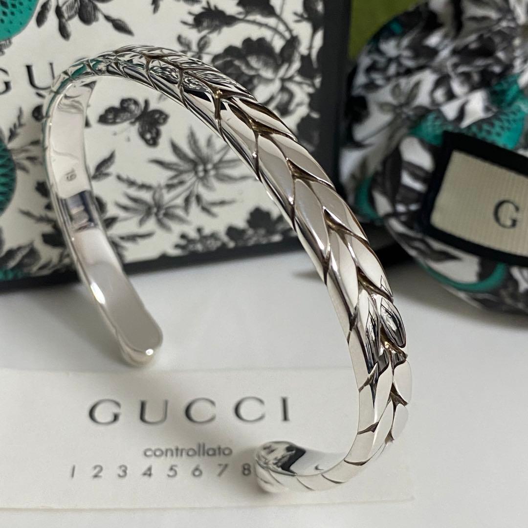 GUCCI 新品未使用品　クレストGバングル　ブレスレット　付属品　刻印19
