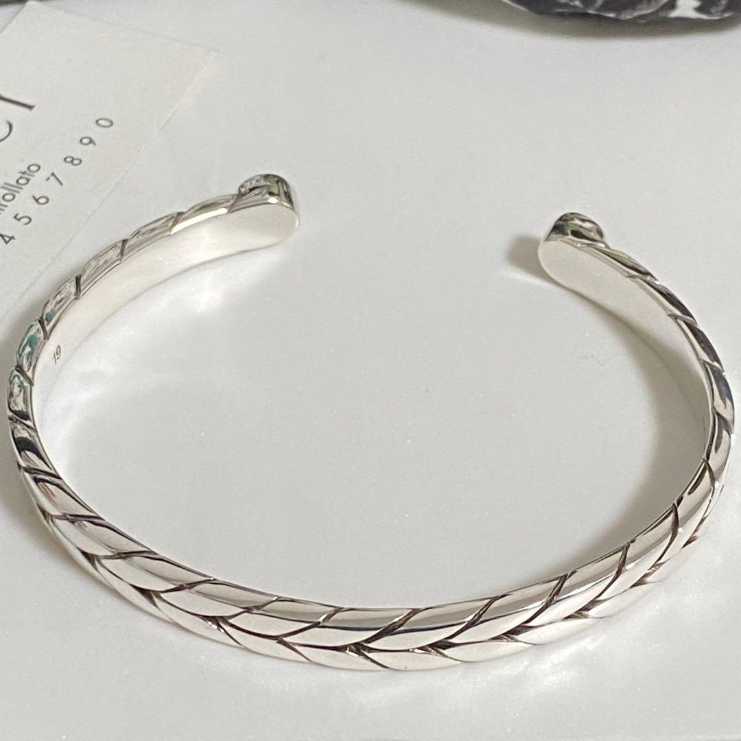 GUCCI 新品未使用品　クレストGバングル　ブレスレット　付属品　刻印19