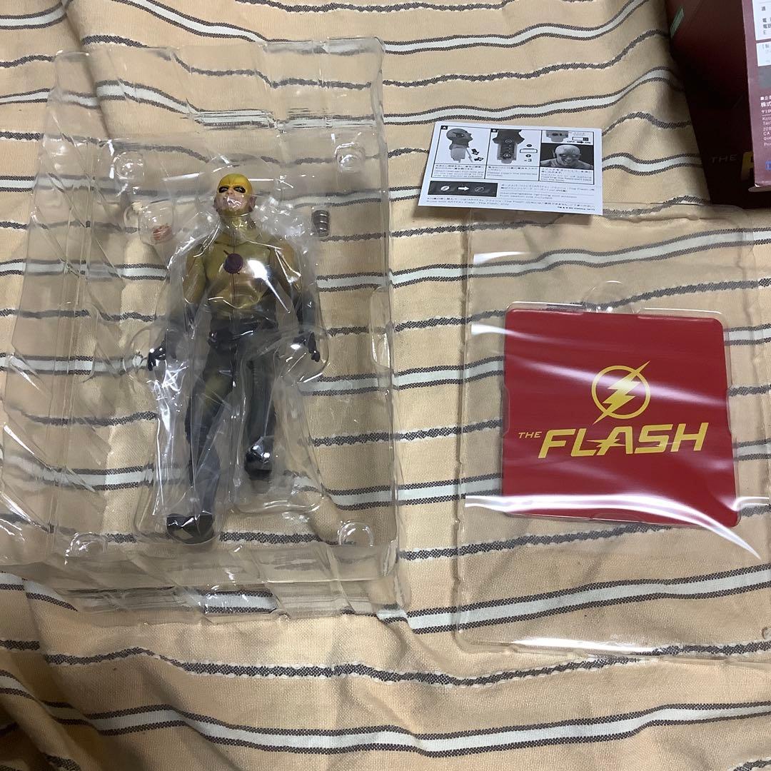 Kotobukiya Reverse Flash 1/10フィギュア