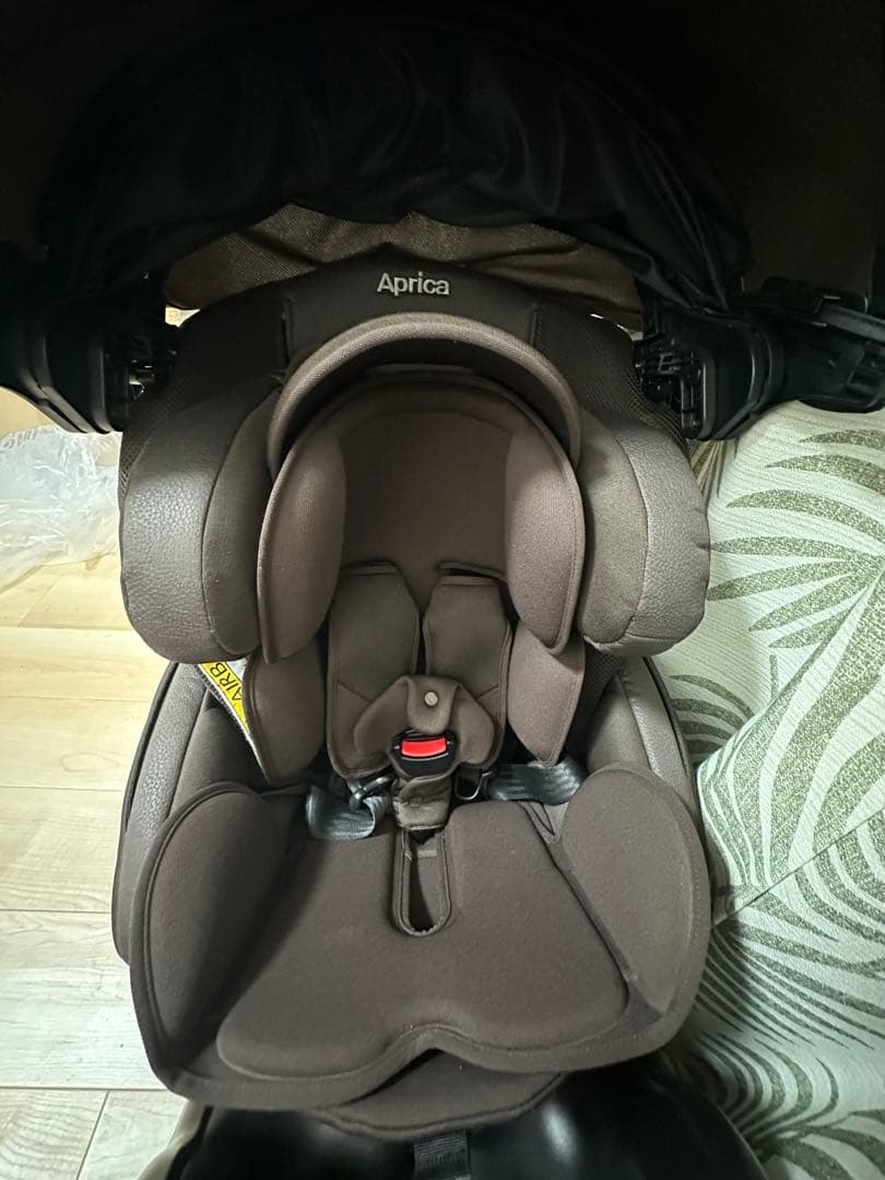 Aprica フラディア グロウ エバー プレミアム マウンテンブラウン