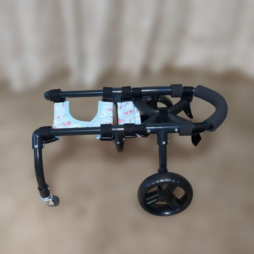 ワンちゃん4輪　リハビリ　食事補助　犬用車椅子　シニア犬介護　犬の歩行器