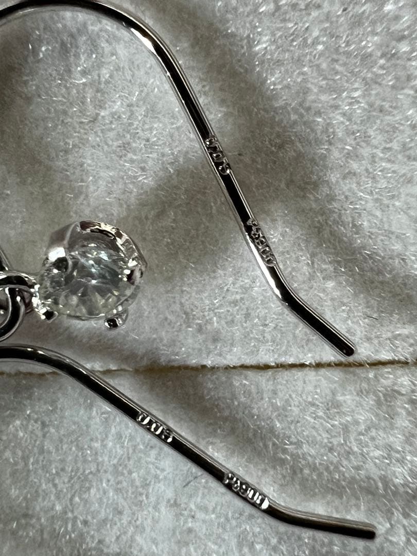 プラチナ900 ダイヤモンドフックピアス　計0.1ct