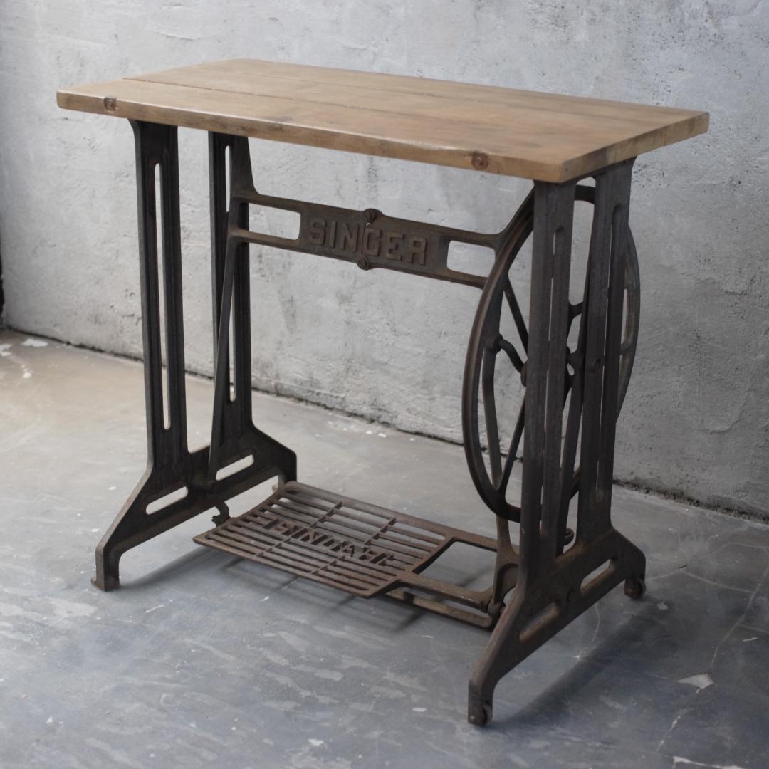 【現品限り】リメイク ミシン テーブル 机 アイアン 鉄脚 インダストリアル
