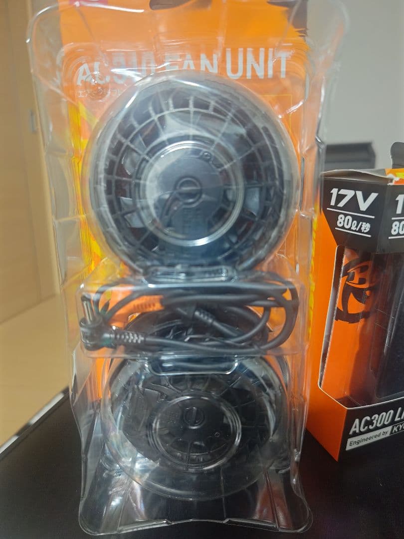 かずです。エアークラフト 17V バッテリー＆ファン 2セット