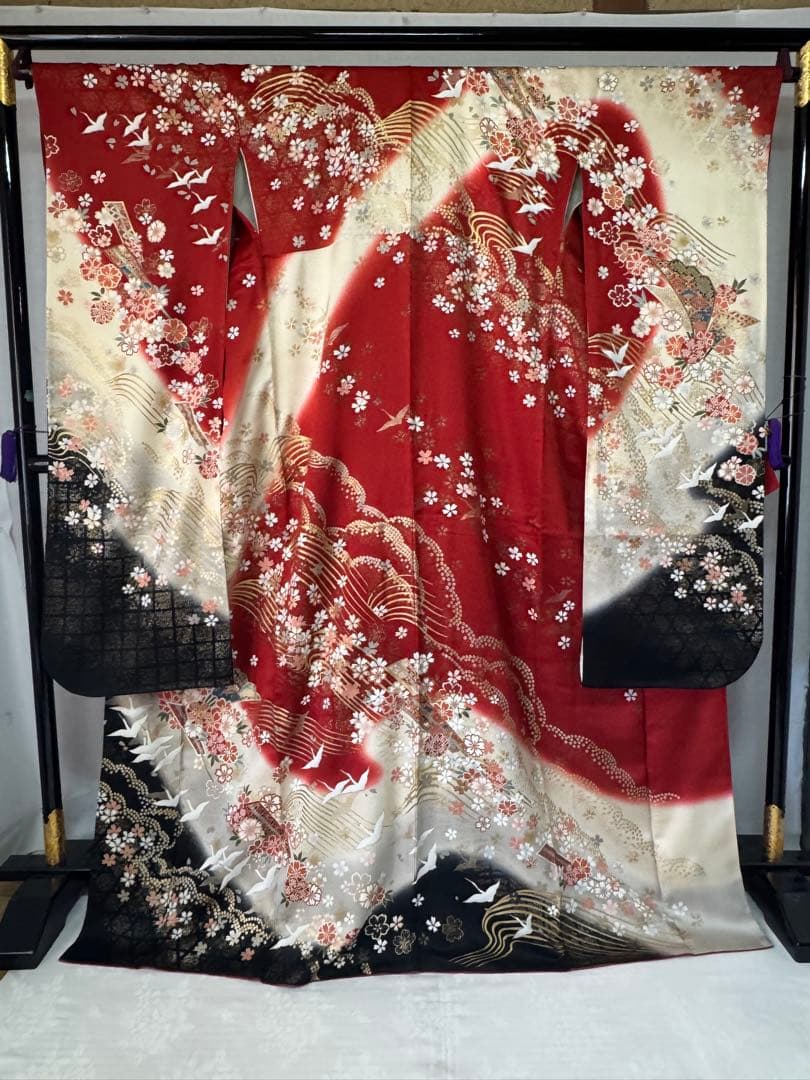 [極美品] 振袖　正絹　桜　鶴　紅　白　黒　高身長　成人式　結婚式　礼装