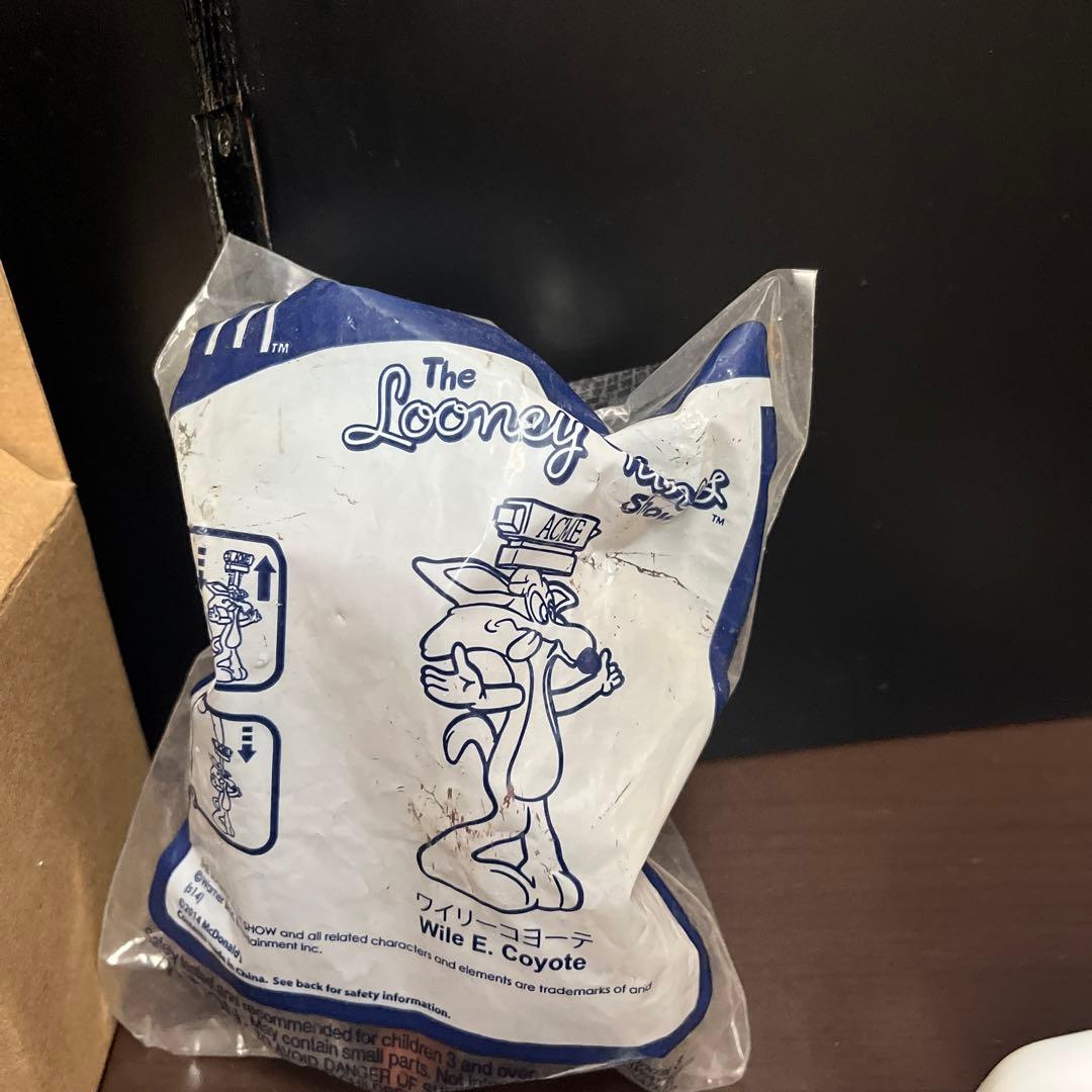 コヨーテ　ルーニーテューンズ
