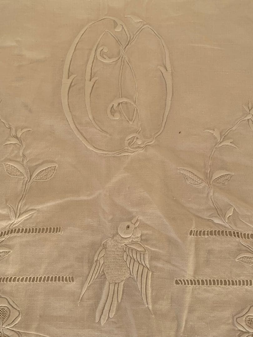 フランスアンティーク　手刺繍　生地　リメイク　ディスプレイ　ブロカント