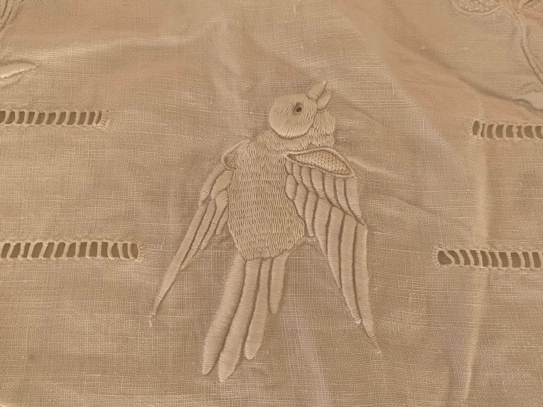 フランスアンティーク　手刺繍　生地　リメイク　ディスプレイ　ブロカント