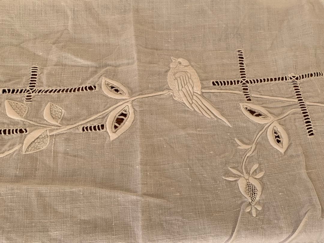 フランスアンティーク　手刺繍　生地　リメイク　ディスプレイ　ブロカント