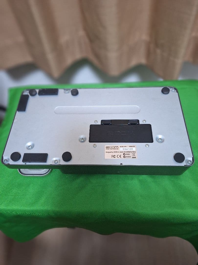 ZOOM G3X マルチエフェクター　純正アダプター・説明書付