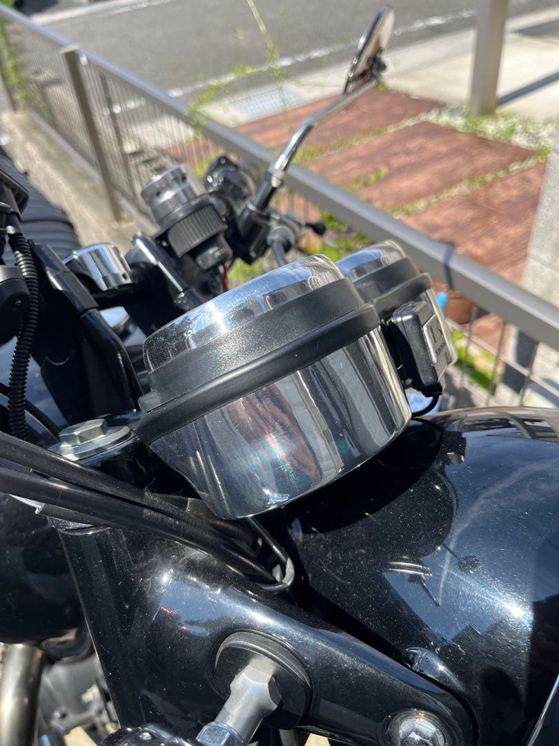 Kawasaki W800 メーターカバー　メッキ1点もの