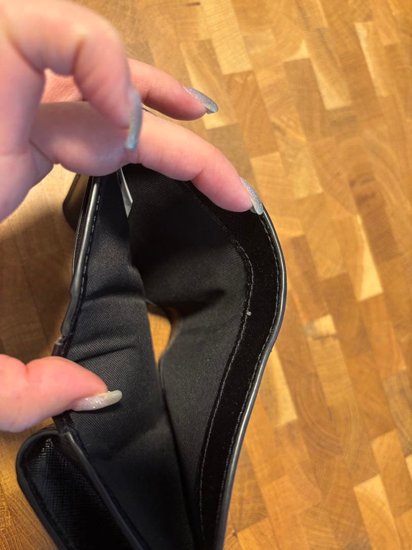 MARC JACOBS（マークジェイコブス）二つ折り財布