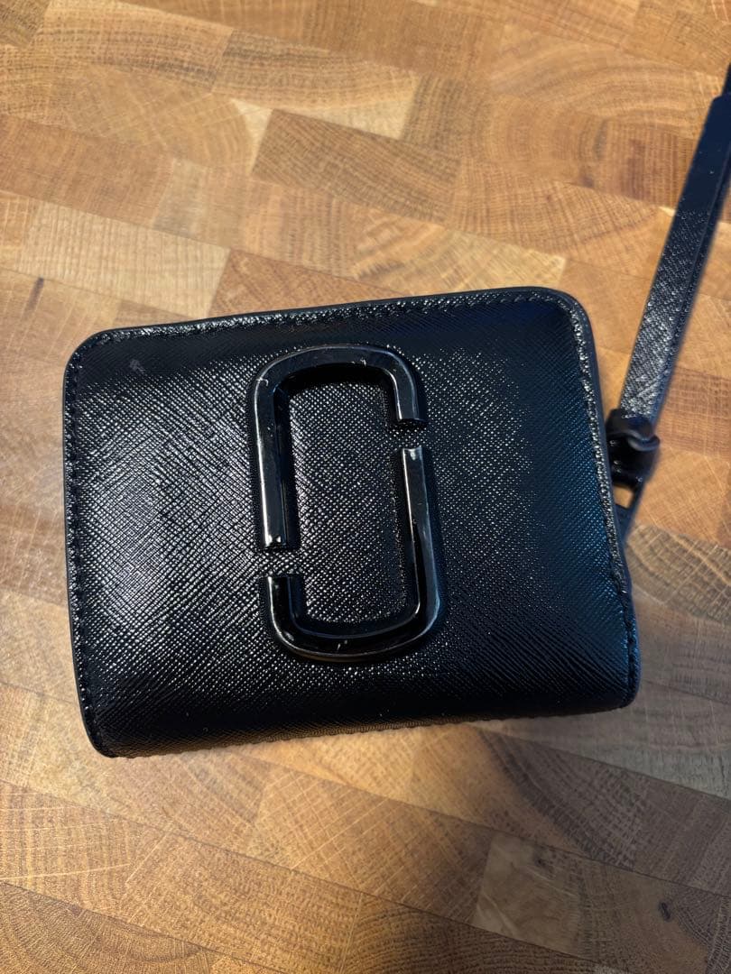 MARC JACOBS（マークジェイコブス）二つ折り財布