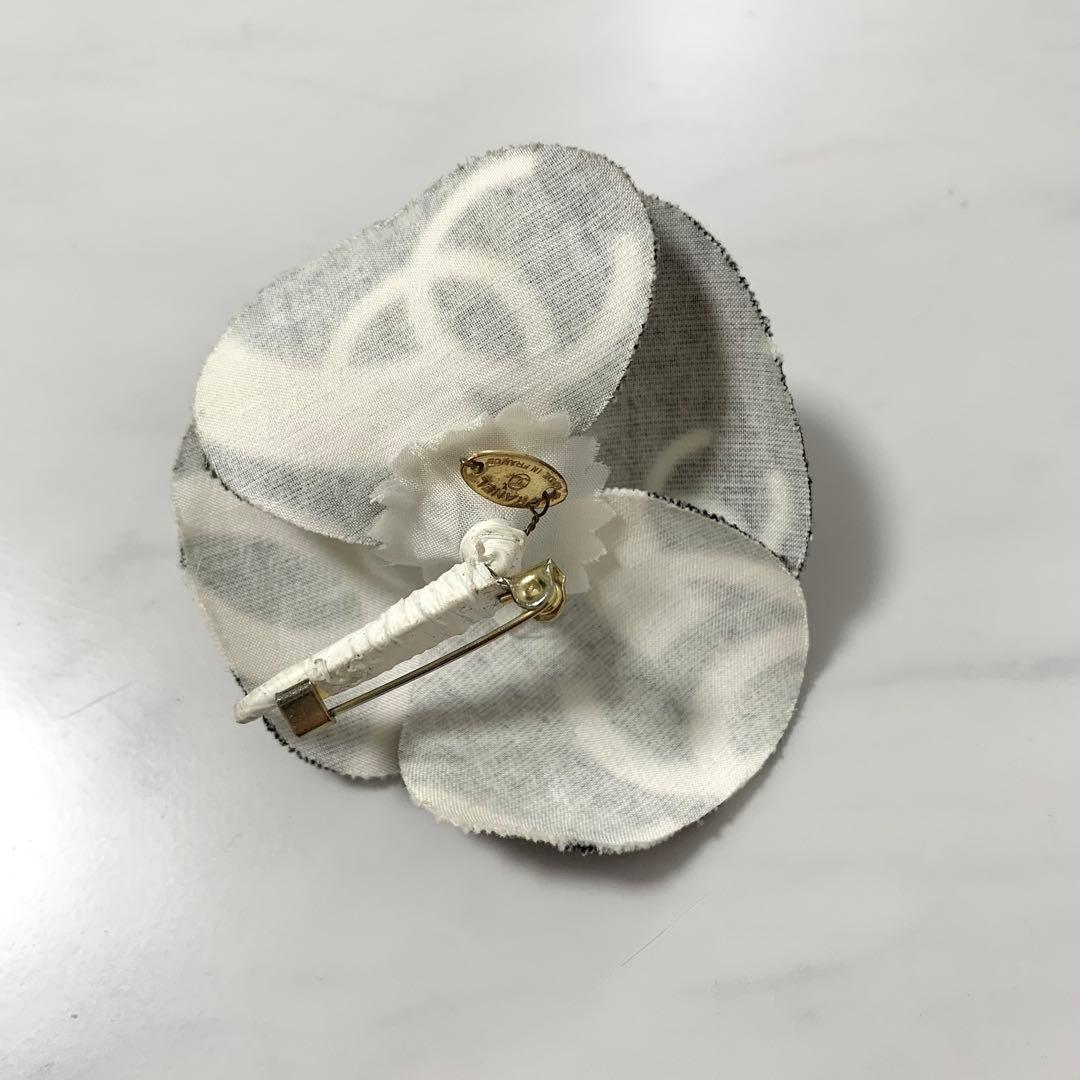 CHANEL シャネル　CCロゴ　カメリア　コサージュ ブローチ 箱付き