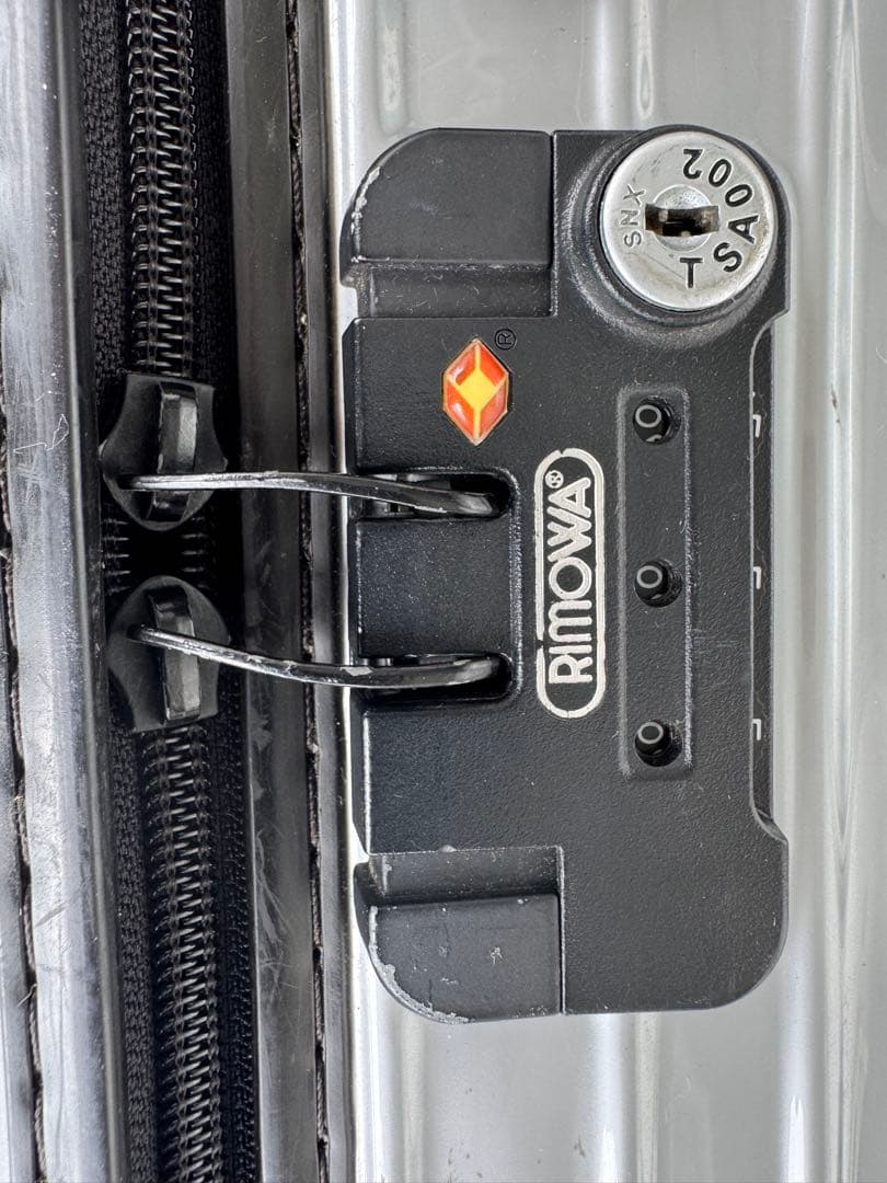 RIMOWA シルバー 大型104L