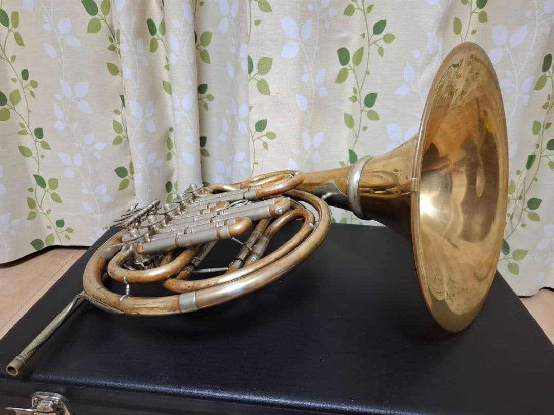 ハンスホイヤー　B♭シングルホルン5ロータリー　Fナチュラル管付き