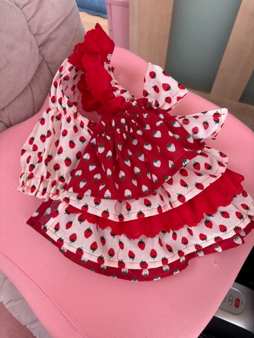 いちごちゃん犬服ハンドメイドワンピース終了