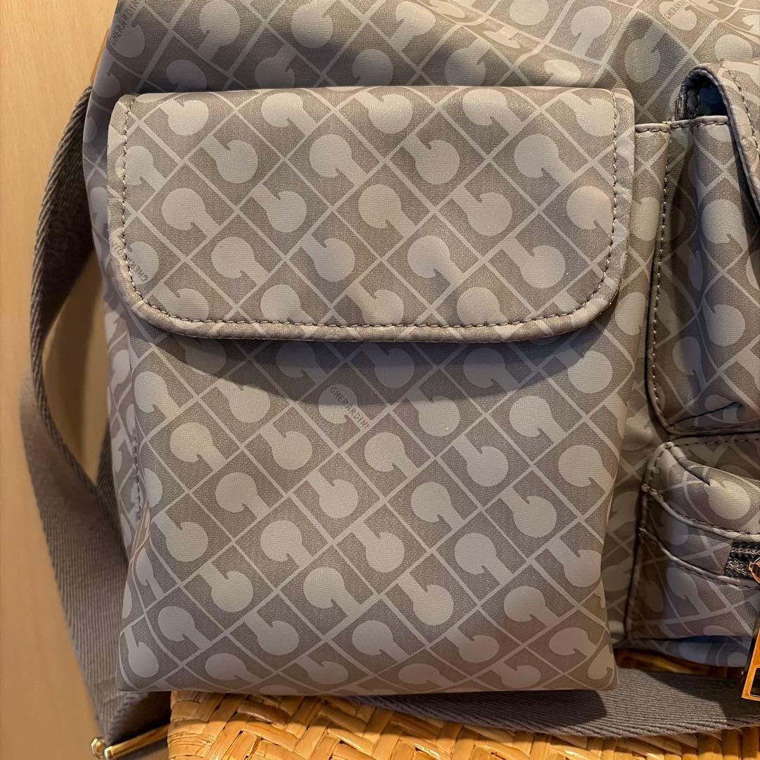 ゲラルディーニ　グレー ショルダーバッグ