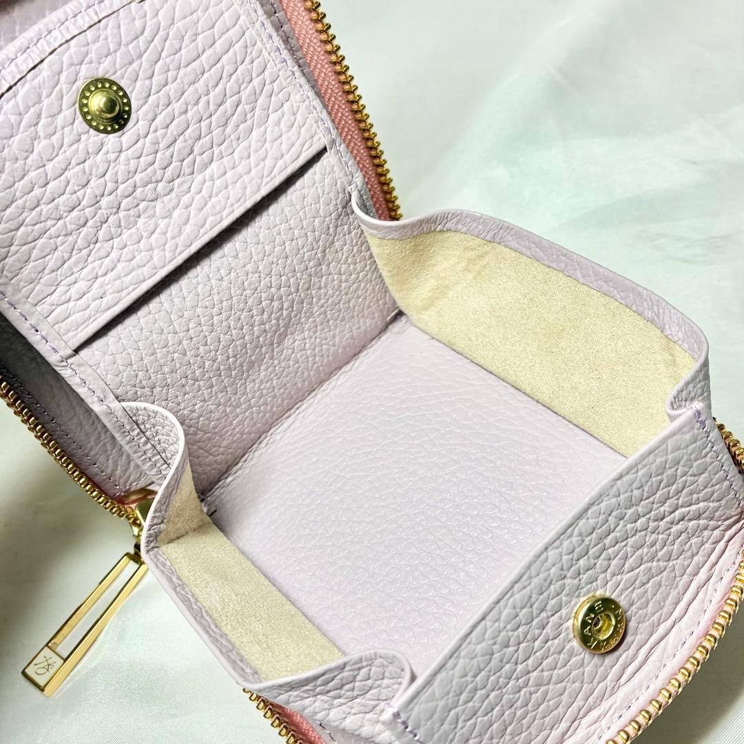 【新品】　ハースケジュール　チュレット　二つ折り財布　ホワイトローズ　人気