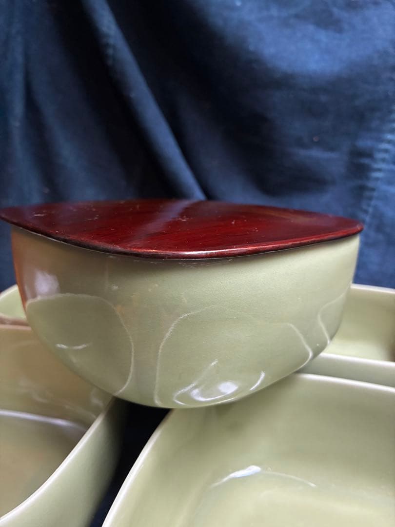 青磁　天龍寺青磁枡形向付　5客　宮永東山　共箱　荒川豊蔵の出た窯　北大路魯山人