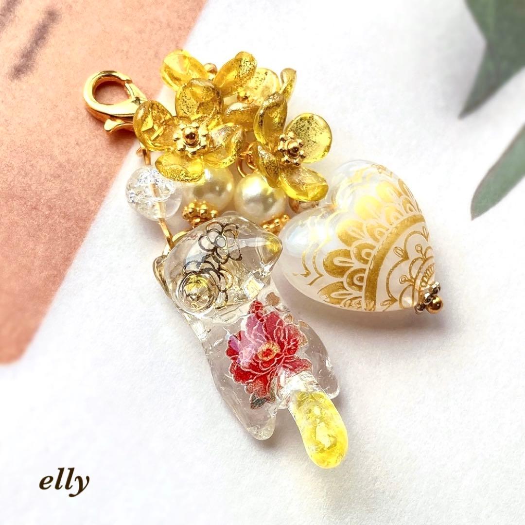 【ゼロ様】1628.天然石　ローズクォーツ　菊　和柄　じゃれ猫　レジン　チャーム