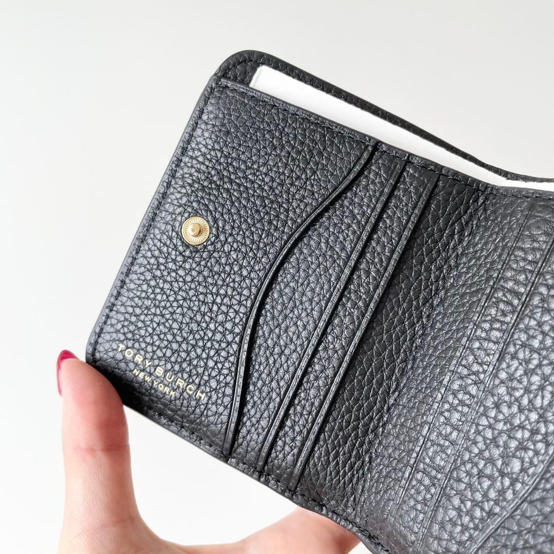 【新品】TORY BURCH 新作 ティア THEA 二つ折り財布 黒 本革