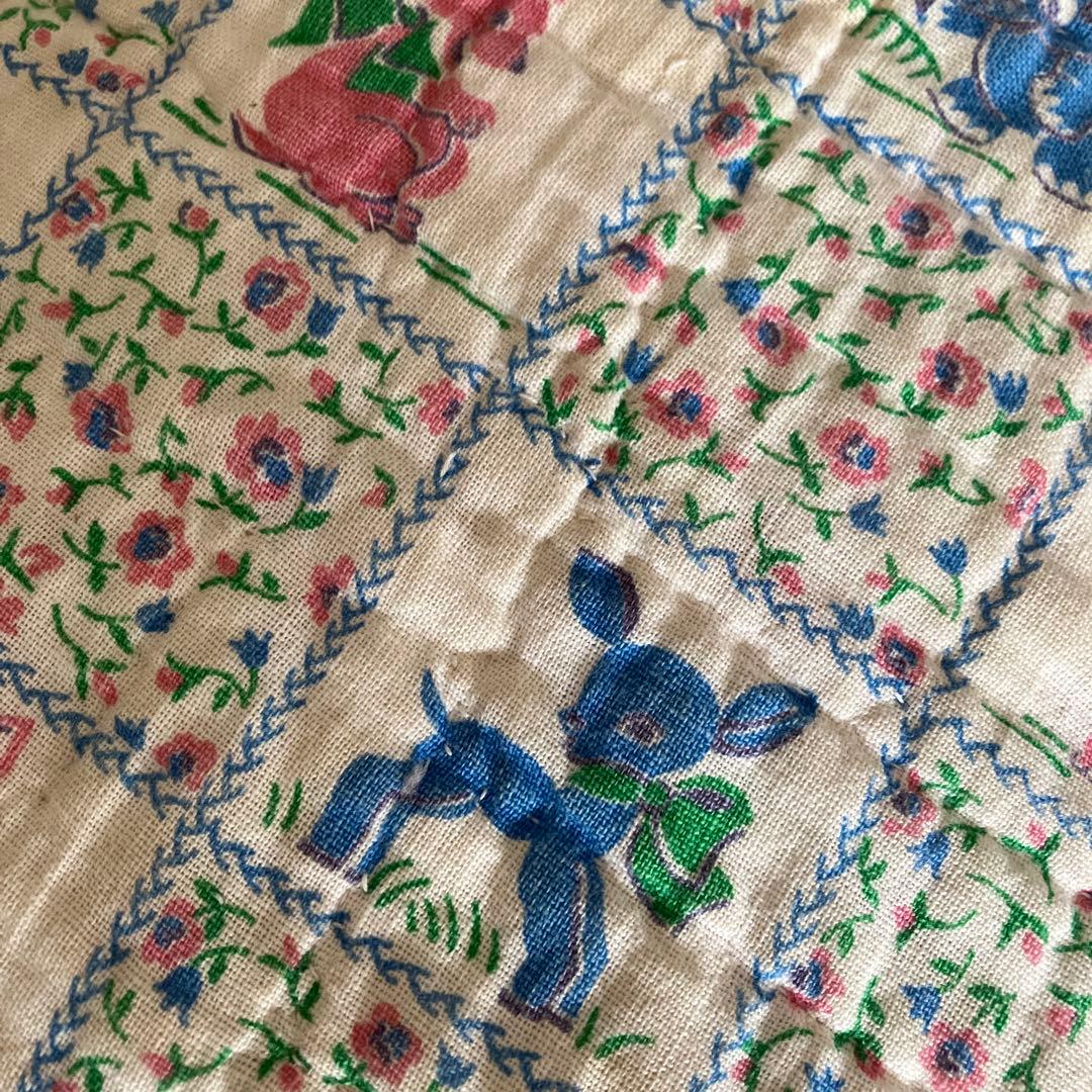 ビンテージフィードサックアニマルUSA99×124 ハンドステッチ ベビーキルト