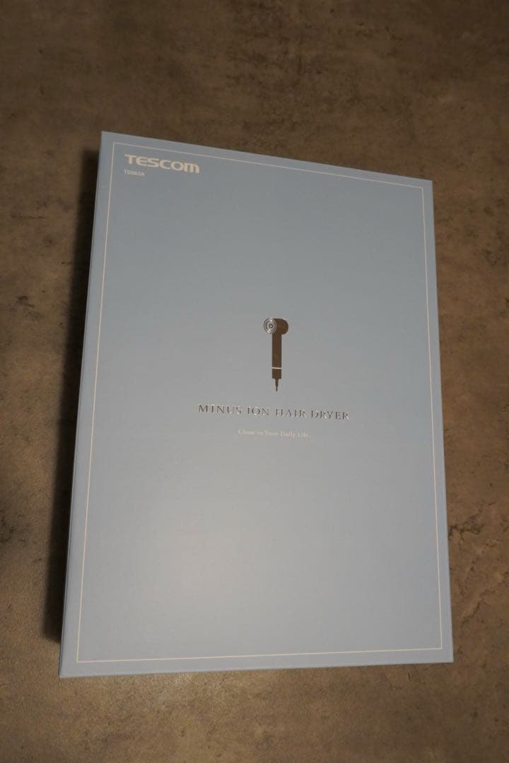 新品 テスコム マイナスイオンドライヤー TD863A-W