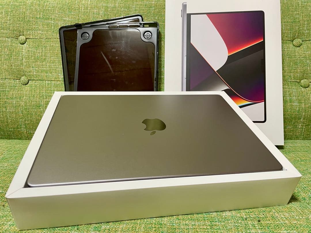 美品Apple MacBook Pro M1Pro 14インチ16GB512GB