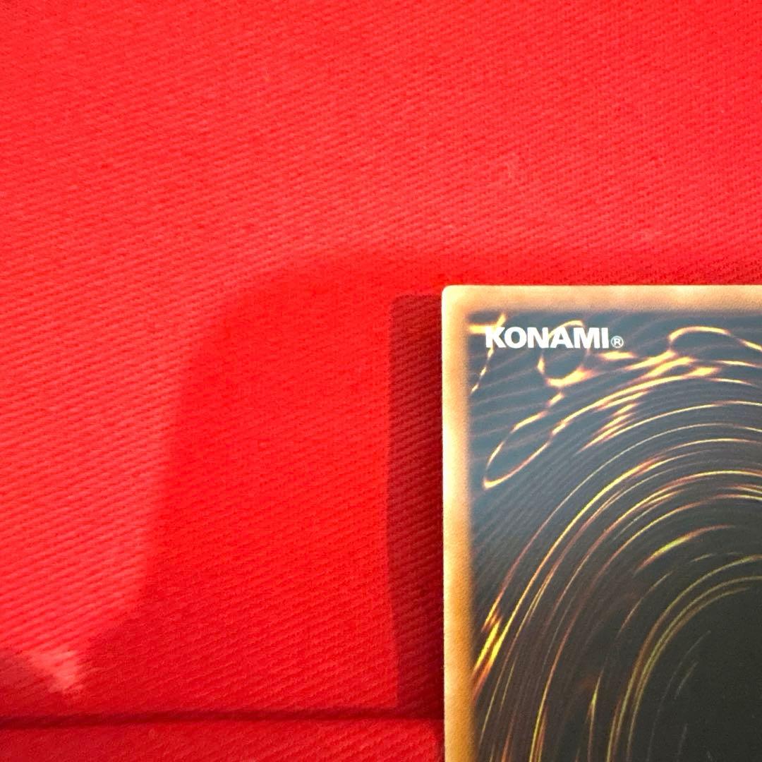 遊戯王 黒の魔法神官 トレカ シークレットレア アテム デュエルモンスターズ 闇