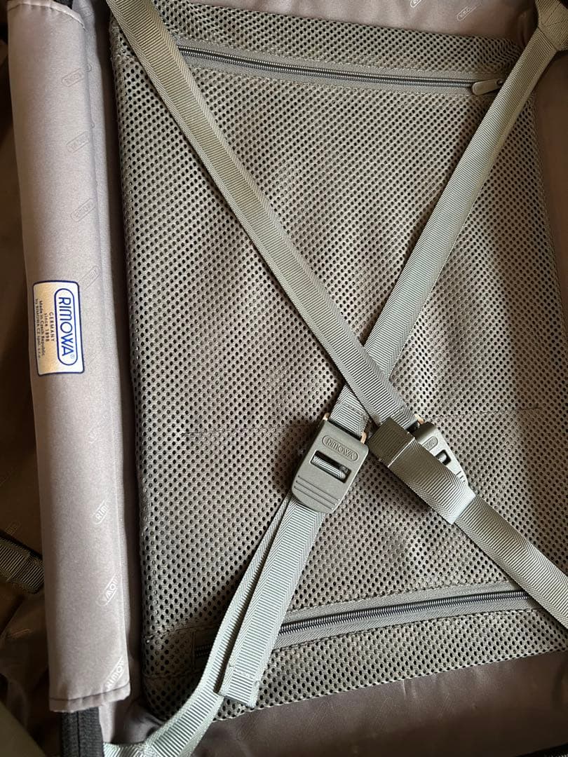 リモワ サルサ キャリーケース ２輪 35L 機内持ち込みサイズ　廃盤