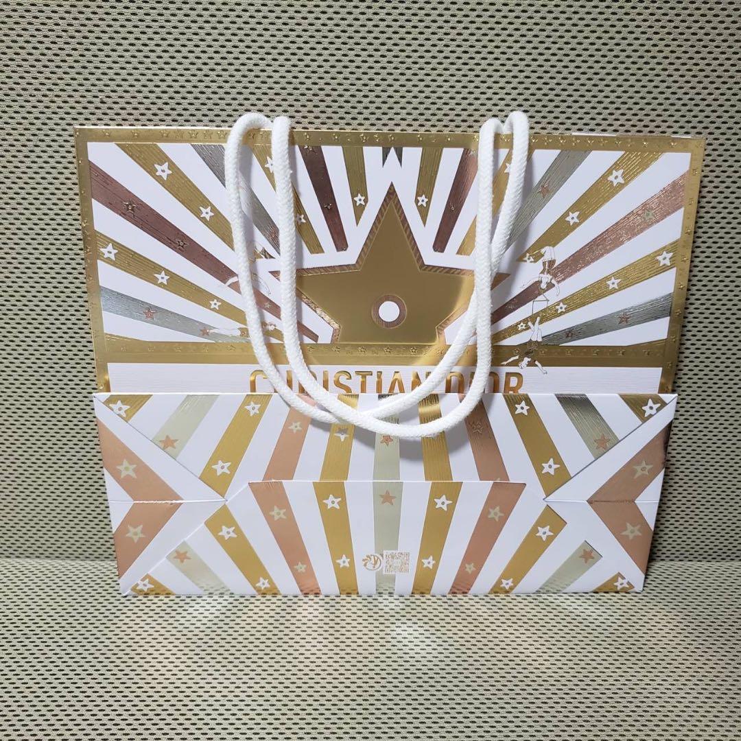 おリボンラッピング　DIOR⭐︎ディオール ホリデー オファー ショッパー付き