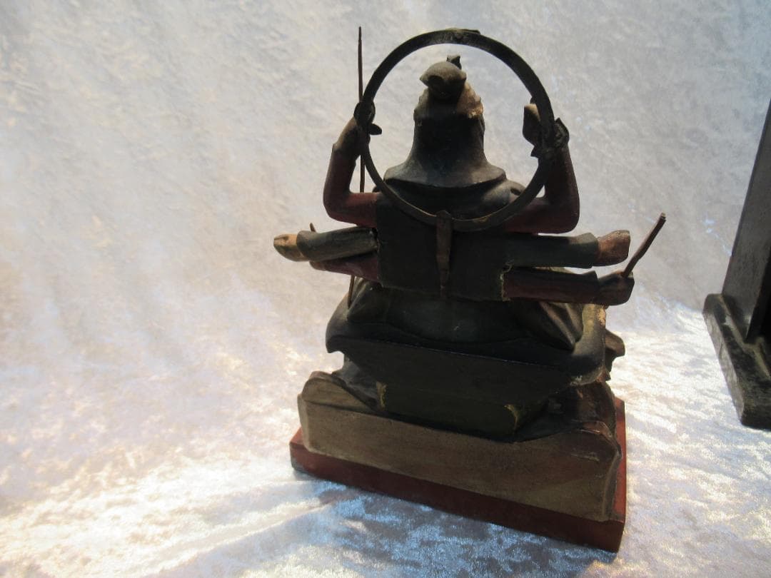 八臂弁財天の像 千手観音　厨子入り　彩色　江戸期