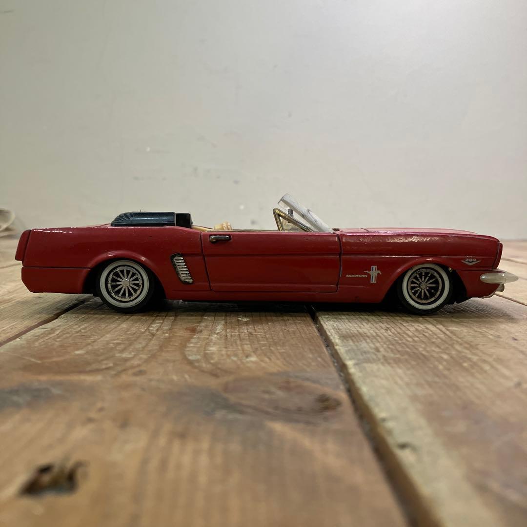 D-壁 1964 フォード マスタング コンバーチブル ミニカー ローダウン