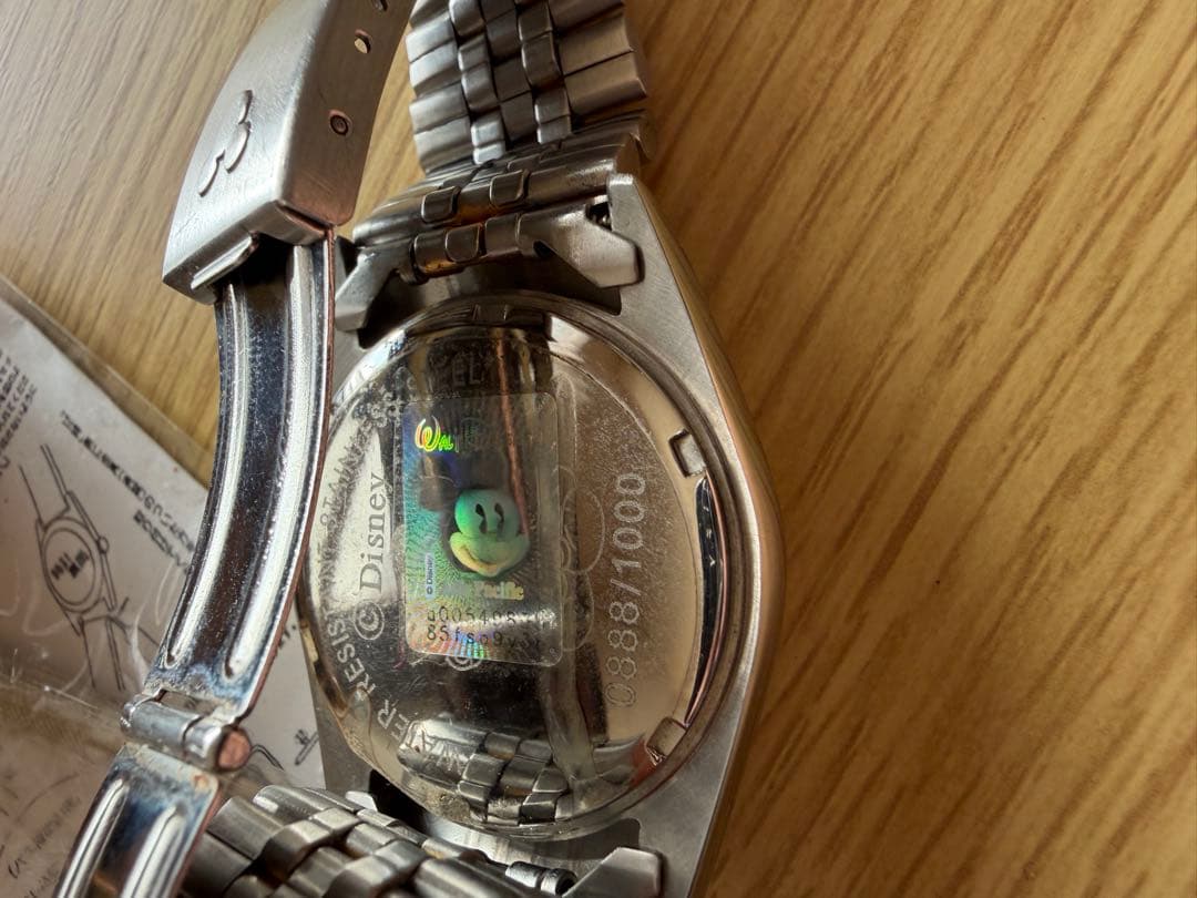 Disneyミッキー 1000個限定 ダイヤモンド 腕時計 2個セット