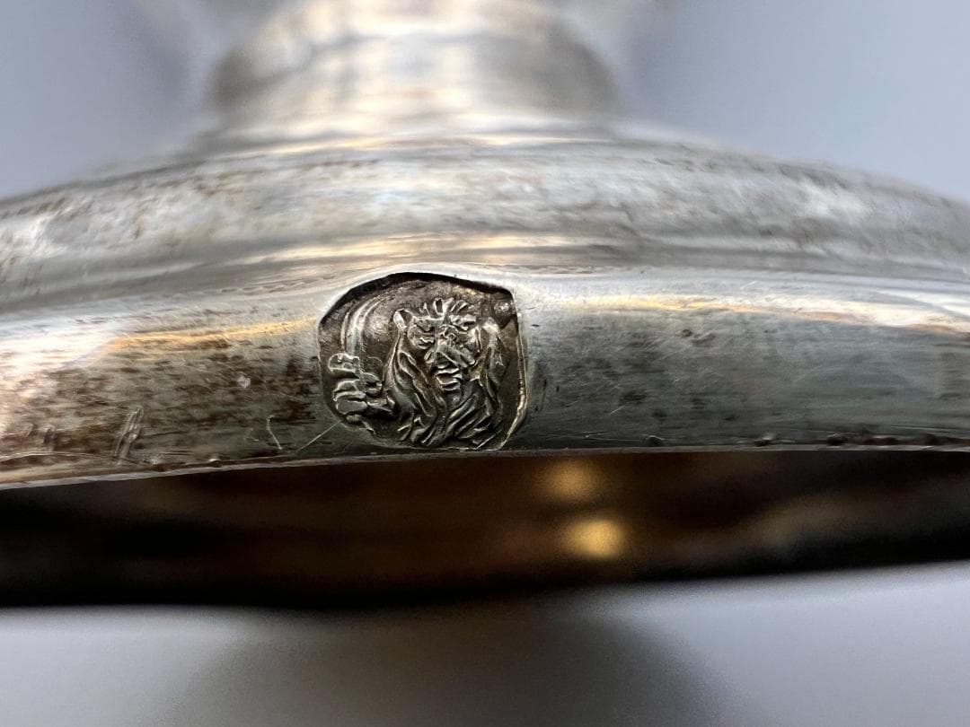 銀製　ライオンマーク　三越　銀花瓶　花入れ　手彫　銀細工　重量約820g