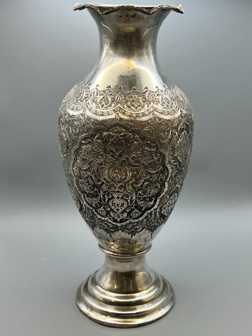 銀製　ライオンマーク　三越　銀花瓶　花入れ　手彫　銀細工　重量約820g