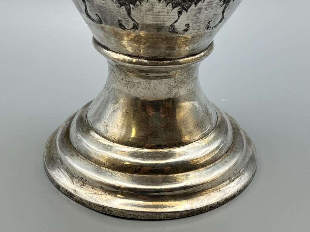 銀製　ライオンマーク　三越　銀花瓶　花入れ　手彫　銀細工　重量約820g