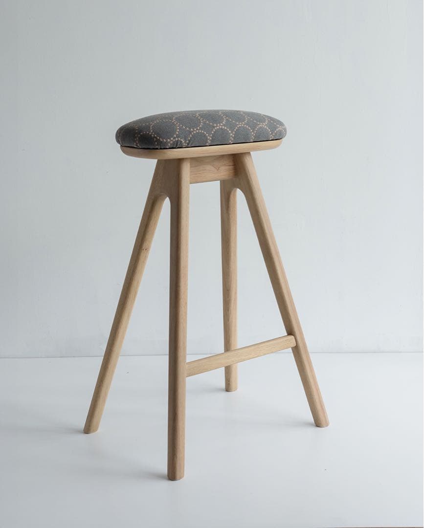 キッチンスツールNA H630＋ミナ ペルホネン　タンバリン　グレー