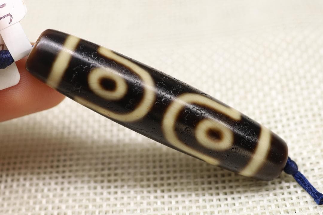 ジービーズ　(7アイジー )　 特殊七眼チベット天珠[Dzi Tibet]