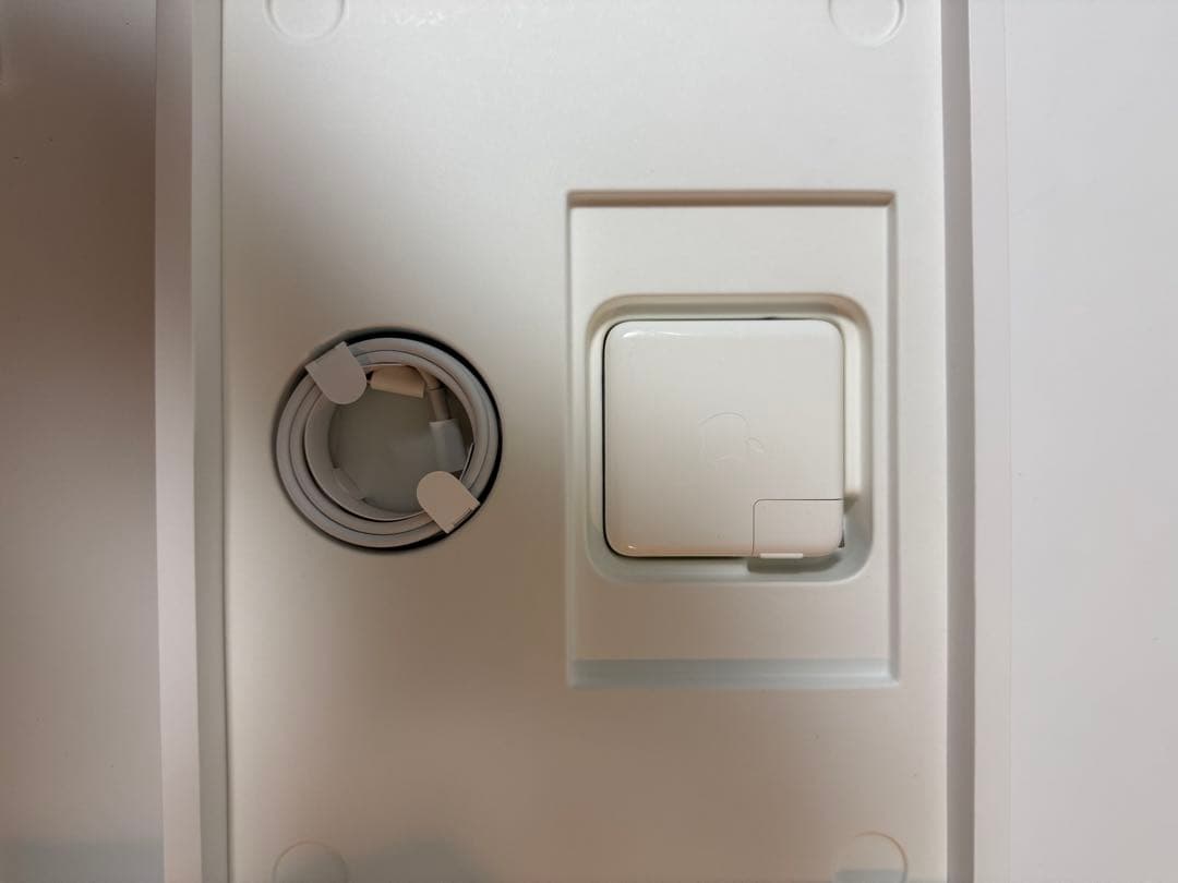 【美品】Apple MacBook Pro スペースグレー