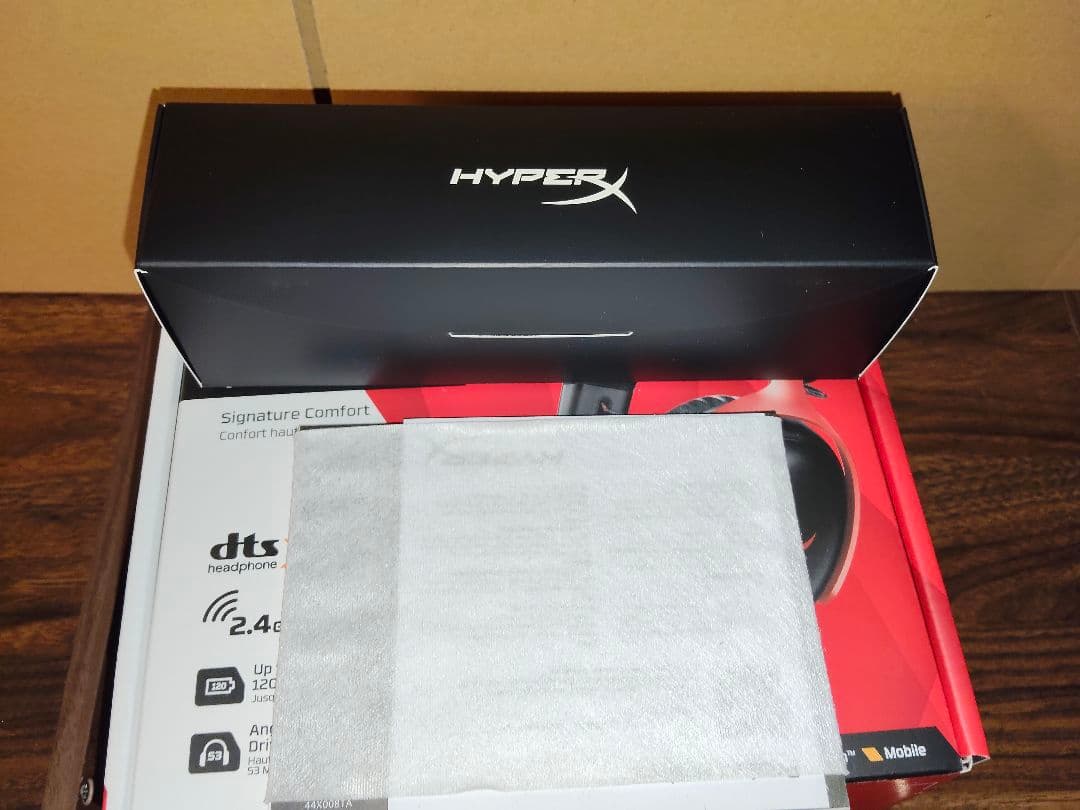 【開封美品】HyperX Cloud III S　ワイヤレスヘッドセット