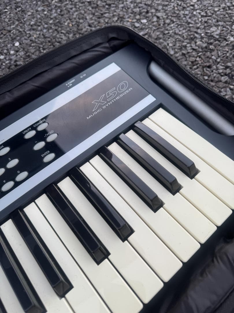 KORG X50 シンセサイザー 61鍵 電源アダプター付き