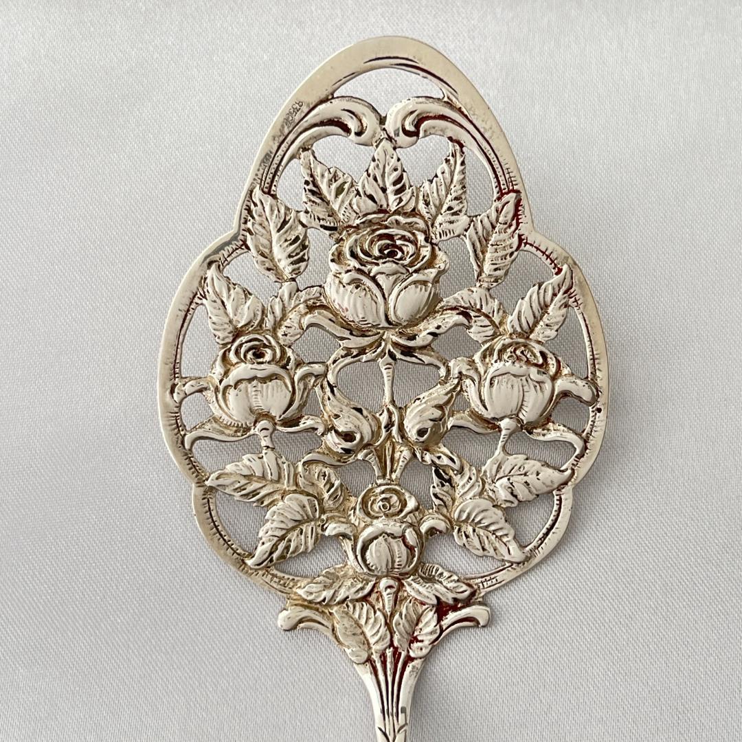 【Christoph Bach】 薔薇の透かしのケーキサーバー【純銀】