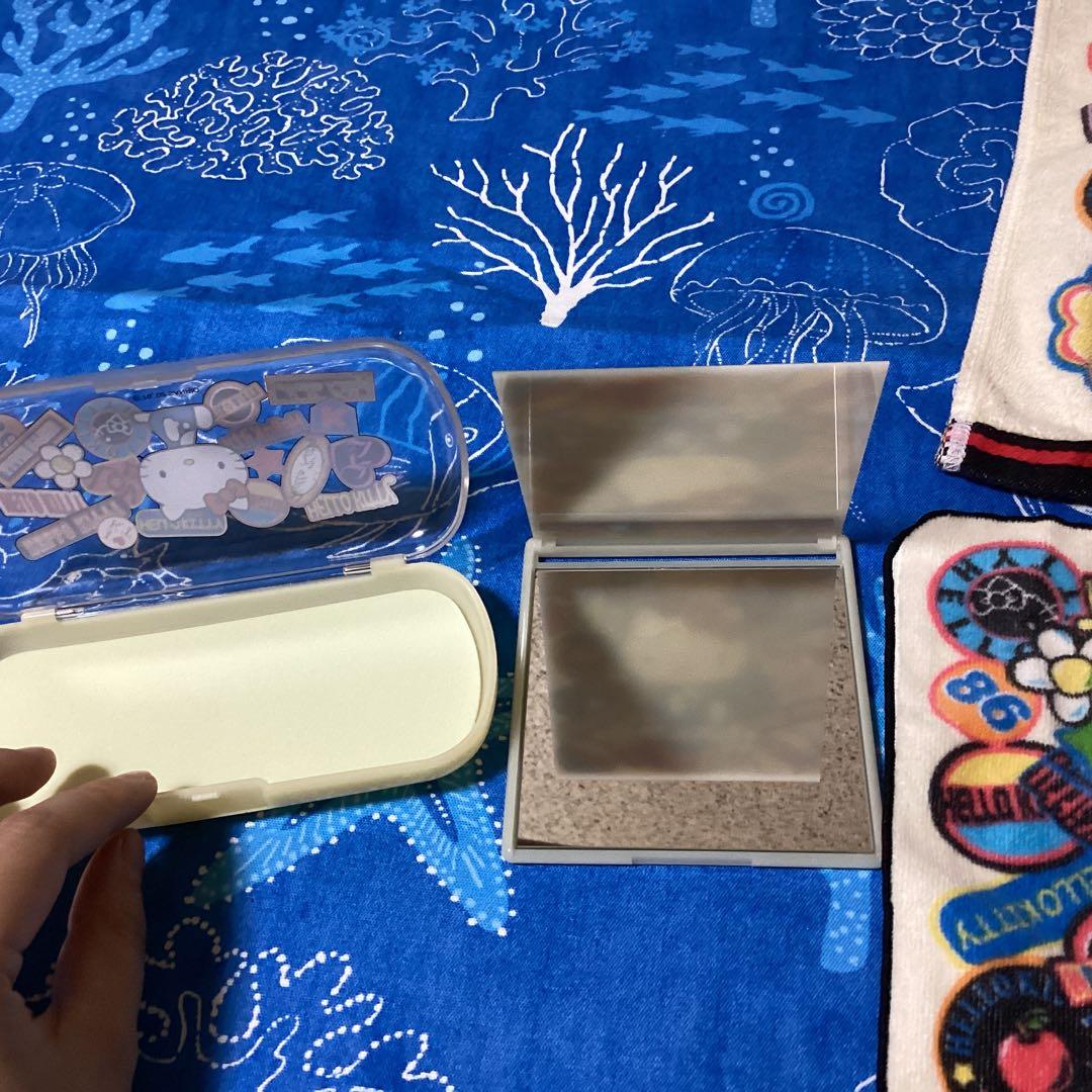 3428ハローキティマークホワイト　ハンカチ &タオルセット