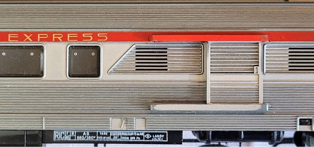 HOゲージ　TEE（トランス・ヨーロッパ・エクスプレス）車両6両セットJOUEF