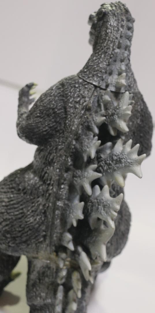 ゴジラ（１９５４年版）フィギャー　全高：約２６㎝　完成品　中古品